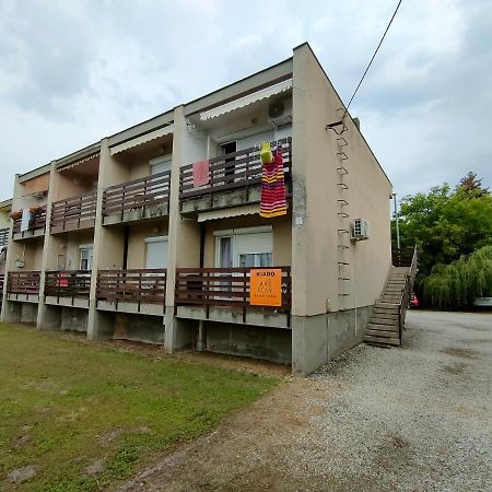 Ferienwohnung Rosy Apartman Vonyarcvashegy Exterior foto