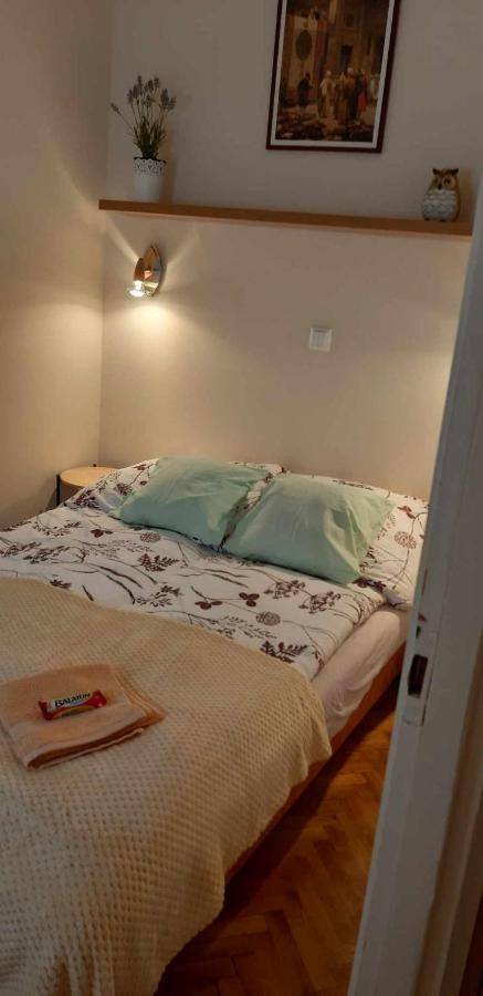 Ferienwohnung Rosy Apartman Vonyarcvashegy Exterior foto